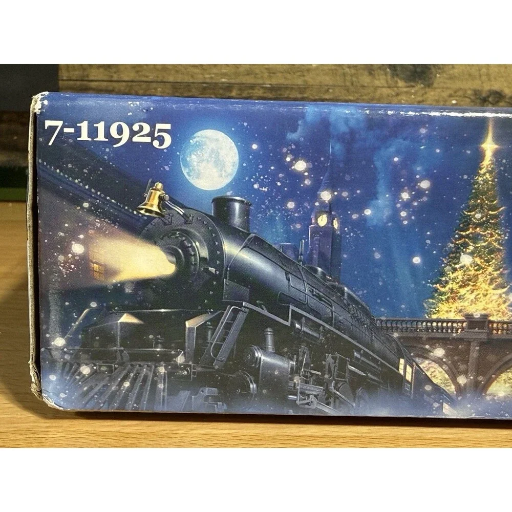 🔥 NEW- Lionel The Polar Express Battery Operated Train Set 7-11925 28 Piece